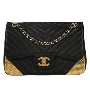 Chanel Chevron Leather Rock The Corner Flap Bag Black